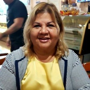 Meet your Posher, Alicia